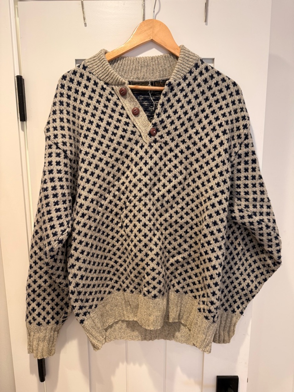 Vintage wool fisherman Eddie Bauer Button-Neck Sweater